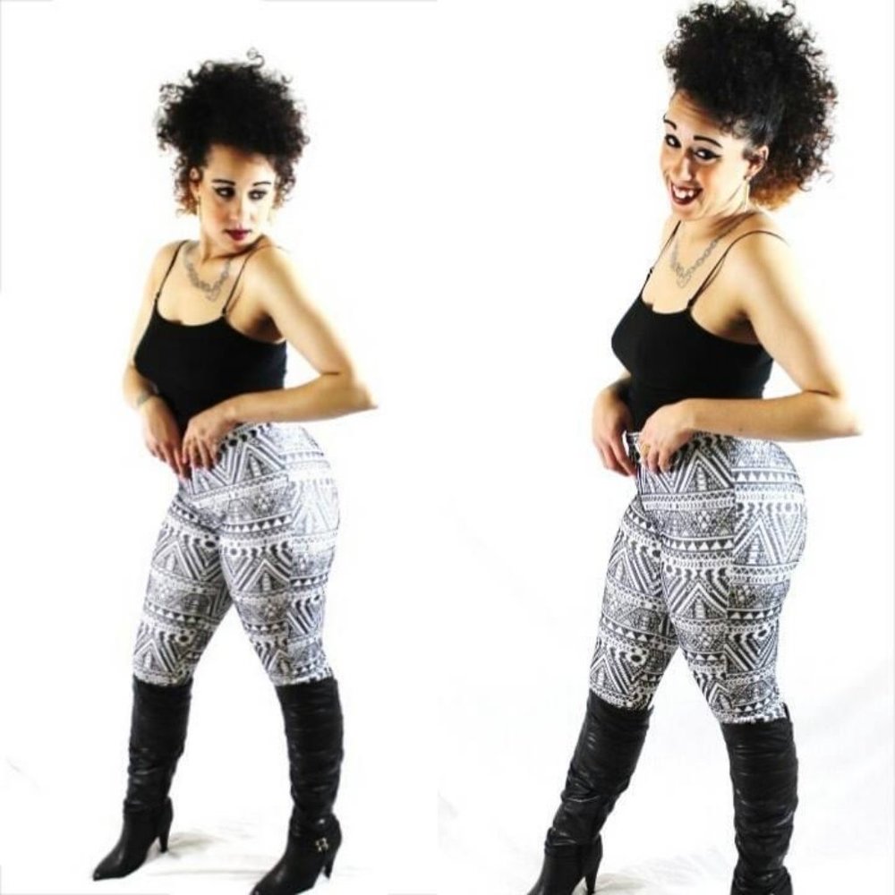 Patterned Leggings - Picture 2 of 3